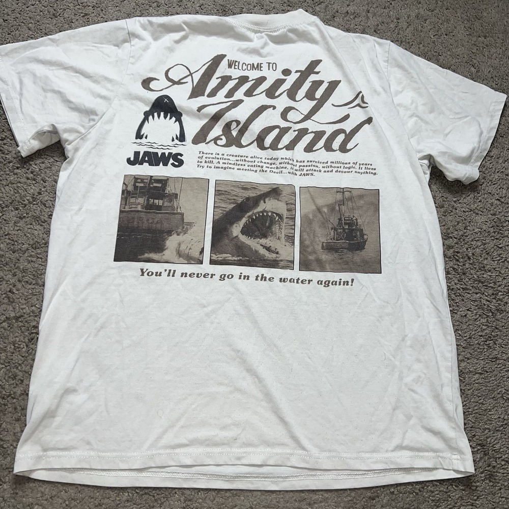 SHOE PALACE White T-Shirt Jaws Movie Graphic Shark Short Sleeve sz‎ Medium